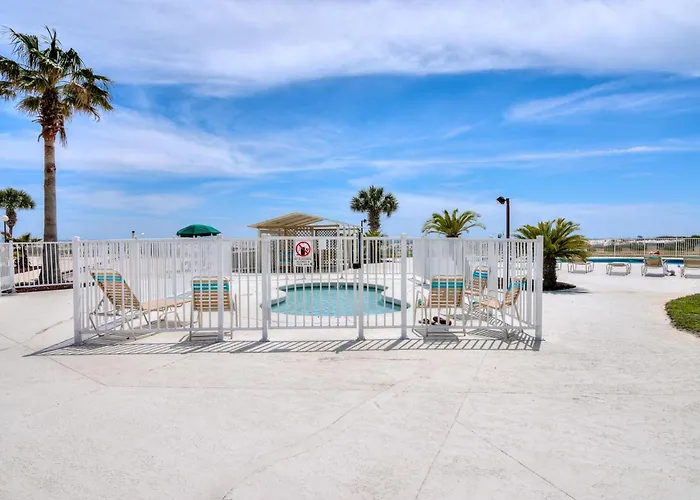 6402 Plantation-palms